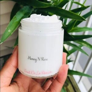 Passion fruit scented Body butter